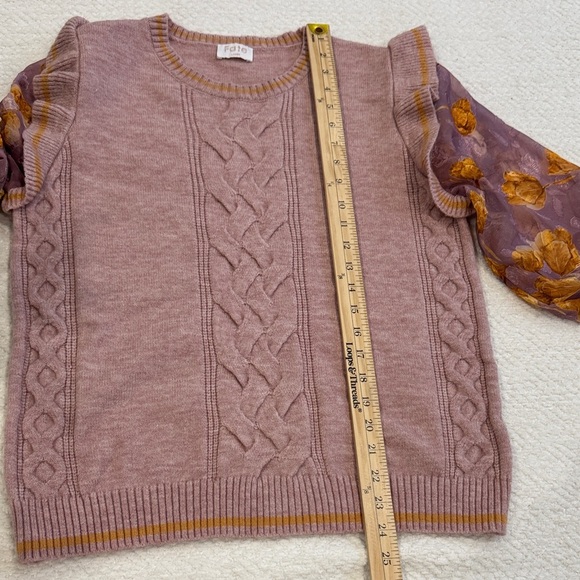 Fate Lilac Cable Knit Sweater with Floral Sleeves Size L - Picture 9 of 10